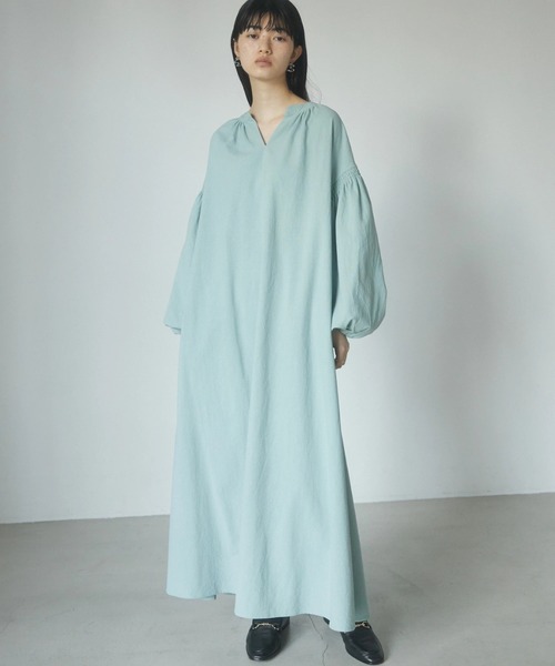 armonia（アルモニーア）の「a.袖ギャザーボリュームワンピース（ワンピース・レディース・ブラック/サックスブルー/ベージュ・FREE）」の3枚目の写真