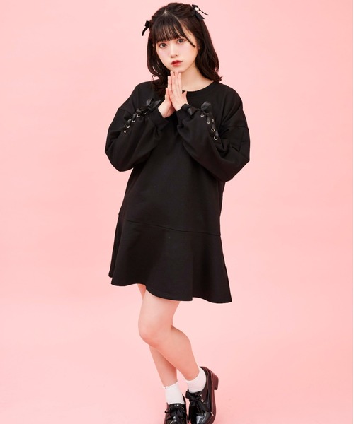 Secret Honey(シークレットハニー)の「裾フレア襟付き裏毛ワンピース(Tシャツ/カットソー・レディース・ブラック/ピンク・FREE)」の18枚目の写真