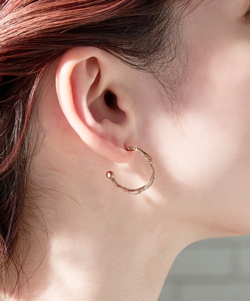 Phoebe(フィービィー)の「【金属アレルギー対応】クロッシングトリニティーラインピアス(ピアス(両耳用)・レディース・ピンクゴールド/イエローゴールド・FREE)」の5枚目の写真