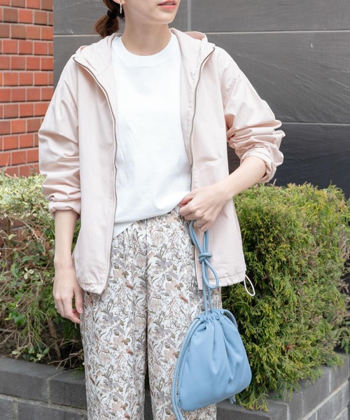 URBAN RESEARCH DOORS(アーバンリサーチドアーズ)の「コットンジップパーカー(その他アウター・レディース・パープル/ミント/ライトベージュ/ネイビー・MEDIUM)」の8枚目の写真