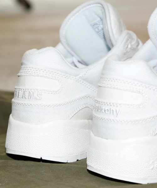 Saucony(サッカニー)の「Saucony×BEAMS / 別注 Shadow(スニーカー・メンズ・ホワイト・9.5inch/9inch/7inch/7.5inch/8inch/10.5inch/8.5inch/12inch/10inch)」の15枚目の写真