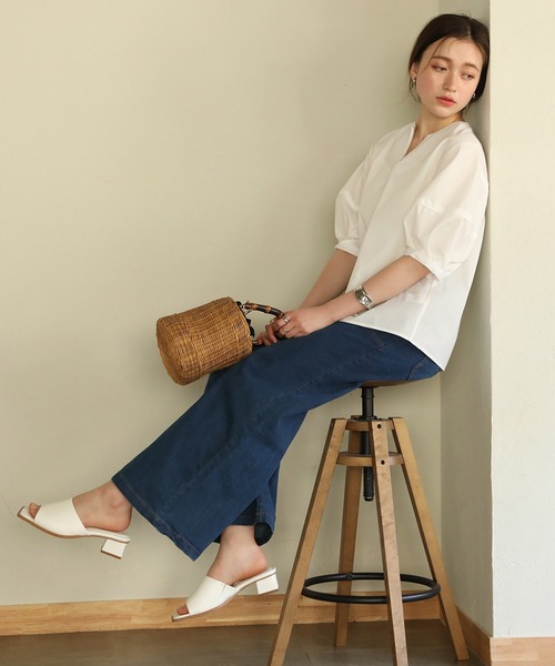 aity(アイティ)の「ストレッチデニムベイカーパンツ(デニムパンツ・レディース・ブルー/ワンウォッシュ/ネイビー・M)」の3枚目の写真