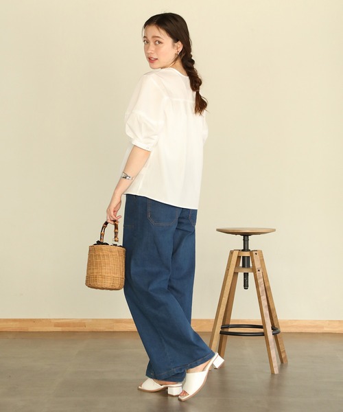 aity(アイティ)の「ストレッチデニムベイカーパンツ(デニムパンツ・レディース・ブルー/ワンウォッシュ/ネイビー・M)」の6枚目の写真