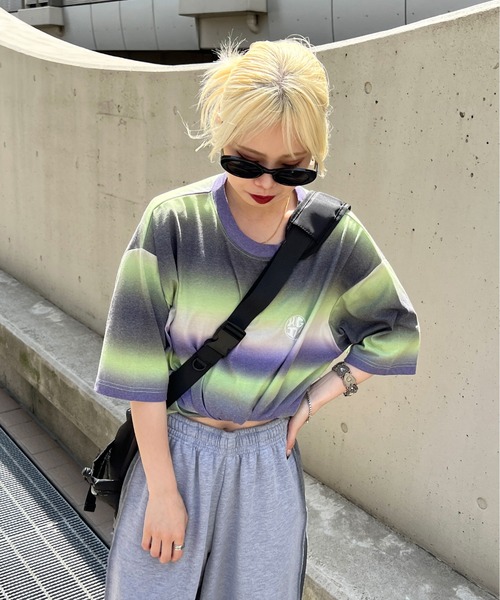 sedacle(セダクル)の「グラデーションTシャツ(Tシャツ/カットソー・メンズ・パープル/レッド/ピンク・MEDIUM/LARGE)」の6枚目の写真