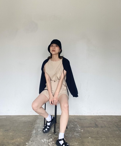 ISOOK(アイスー)の「Belted short pants set up / ベルトショートパンツセットアップ(kiharu select)(セットアップ・レディース・ブラック/ベージュ・FREE)」の6枚目の写真