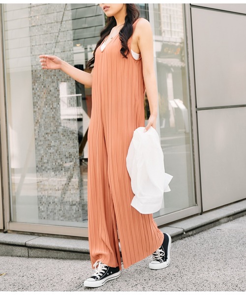 ANAP（アナップ）の「ランダムプリーツオールインワン（つなぎ/オールインワン・レディース・オレンジ/ブルー/ブラック/ベージュ・S/M）」の15枚目の写真