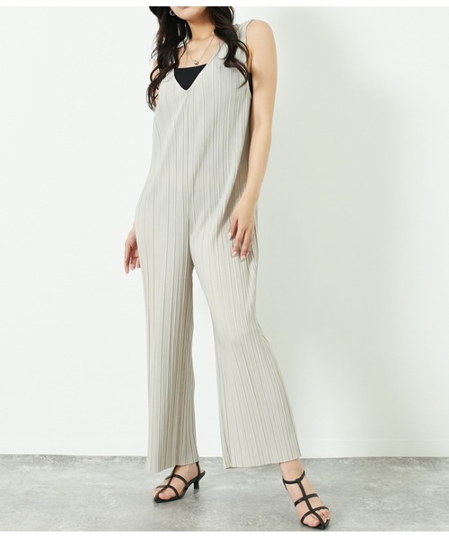 ANAP（アナップ）の「ランダムプリーツオールインワン（つなぎ/オールインワン・レディース・オレンジ/ブルー/ブラック/ベージュ・S/M）」の11枚目の写真