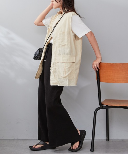 CIAOPANIC TYPY(チャオパニックティピー)の「リネン混スタンドZIPミリタリーベスト(ベスト・レディース・カーキ/ブラック/ベージュ・FREE)」の5枚目の写真