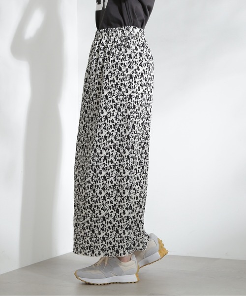 N.(N. Natural Beauty Basic)(エヌエヌナチュラルビューティーベーシック)の「◆花柄ナロープリーツスカート(スカート・レディース・ホワイト系その他/ブラック系その他・MEDIUM)」の13枚目の写真