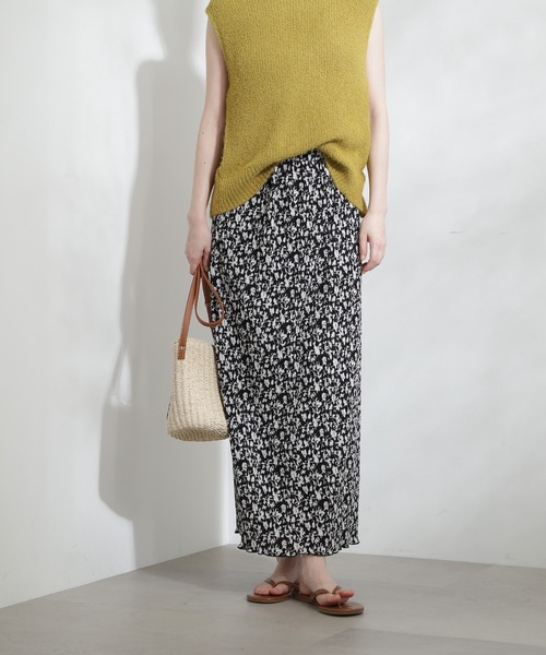 N.(N. Natural Beauty Basic)(エヌエヌナチュラルビューティーベーシック)の「◆花柄ナロープリーツスカート(スカート・レディース・ホワイト系その他/ブラック系その他・MEDIUM)」の19枚目の写真