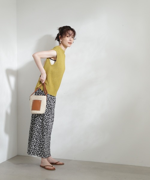 N.(N. Natural Beauty Basic)(エヌエヌナチュラルビューティーベーシック)の「◆花柄ナロープリーツスカート(スカート・レディース・ホワイト系その他/ブラック系その他・MEDIUM)」の9枚目の写真