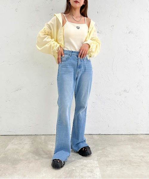 apres jour mignon(アプレジュールミニョン)の「ロゴ刺繍カップ付きキャミソール【ZOZOTOWN限定アイテム】(キャミソール・レディース・アイボリー/ブラック系その他/ブルー/ネイビー/ブラック/グレイッシュベージュ・X-LARGE/フリー)」の22枚目の写真