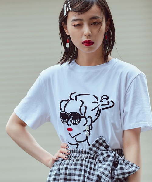 Narcissus(ナルシス)の「【Narcissus】ガールTシャツ(Tシャツ/カットソー・レディース・ブラック/ホワイト・FREE)」の1枚目の写真