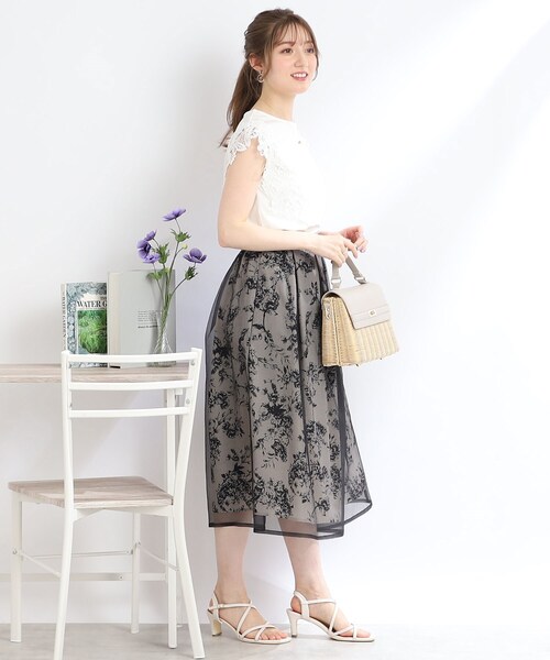 couture brooch（クチュールブローチ）の「◆【あったら嬉しい。華やぎトップス】袖レーストップス（Tシャツ/カットソー・レディース・ブラック/オフホワイト・36/38/40/42）」の7枚目の写真