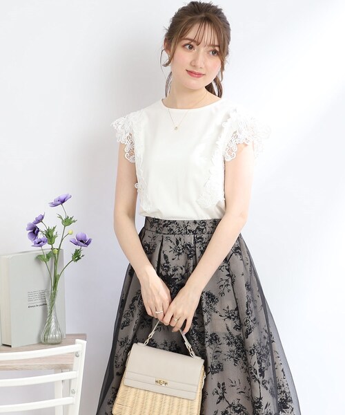 couture brooch（クチュールブローチ）の「◆【あったら嬉しい。華やぎトップス】袖レーストップス（Tシャツ/カットソー・レディース・ブラック/オフホワイト・36/38/40/42）」の19枚目の写真