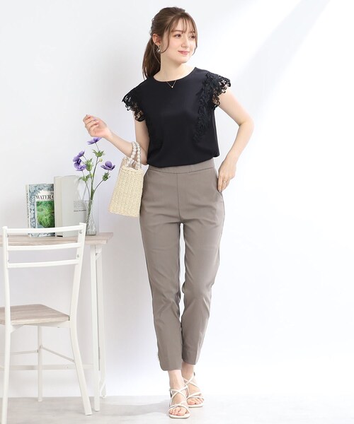 couture brooch（クチュールブローチ）の「◆【あったら嬉しい。華やぎトップス】袖レーストップス（Tシャツ/カットソー・レディース・ブラック/オフホワイト・36/38/40/42）」の4枚目の写真