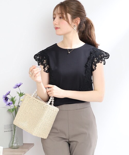 couture brooch（クチュールブローチ）の「◆【あったら嬉しい。華やぎトップス】袖レーストップス（Tシャツ/カットソー・レディース・ブラック/オフホワイト・36/38/40/42）」の16枚目の写真