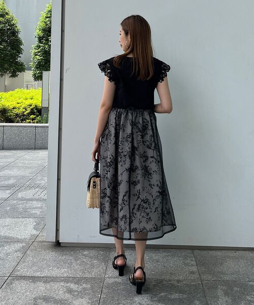 couture brooch（クチュールブローチ）の「◆【あったら嬉しい。華やぎトップス】袖レーストップス（Tシャツ/カットソー・レディース・ブラック/オフホワイト・36/38/40/42）」の5枚目の写真