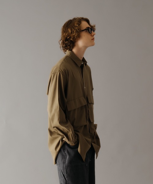 WETTEMPT（ウィテンプト）の「COTTON LINEN BIG POCKET SHIRT