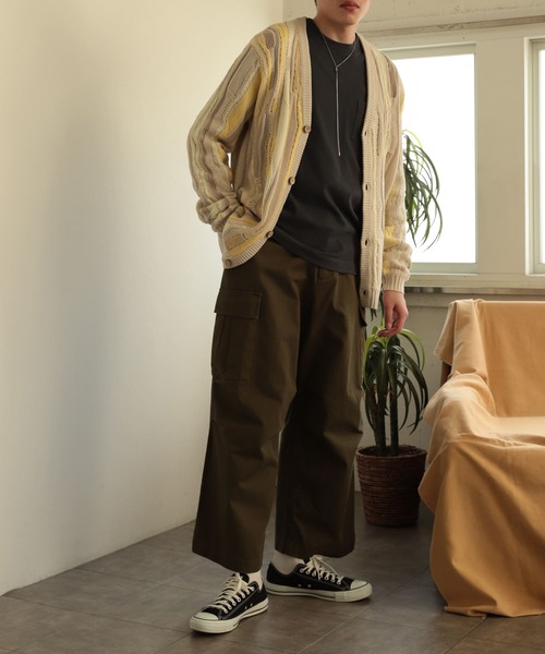 SENSE OF PLACE by URBAN RESEARCH(センスオブプレイスバイアーバンリサーチ)の「『ユニセックス』マルチカラーケーブルカーディガン(カーディガン/ボレロ・メンズ・ブラック/ライトベージュ/カーキ・MEDIUM/LARGE)」の11枚目の写真