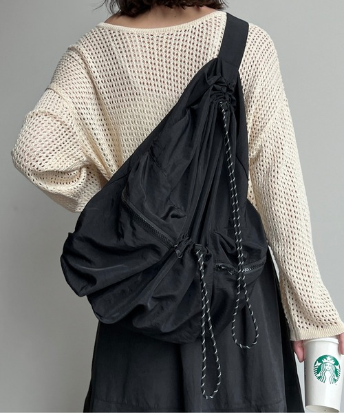 CPCM（シーピーシーエム）の「ワンショルダーリュック（ショルダーバッグ・レディース・ブラック/アイボリー・FREE）」の12枚目の写真