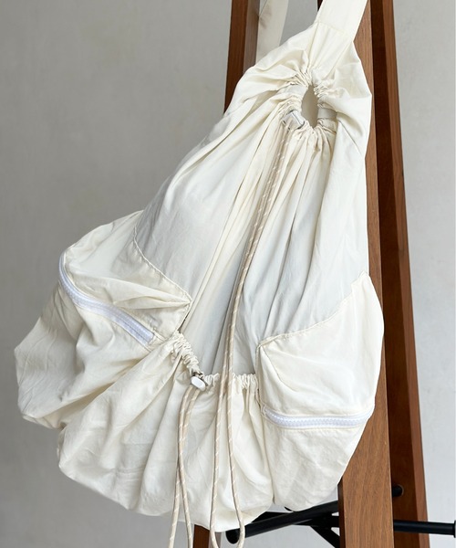 CPCM（シーピーシーエム）の「ワンショルダーリュック（ショルダーバッグ・レディース・ブラック/アイボリー・FREE）」の7枚目の写真