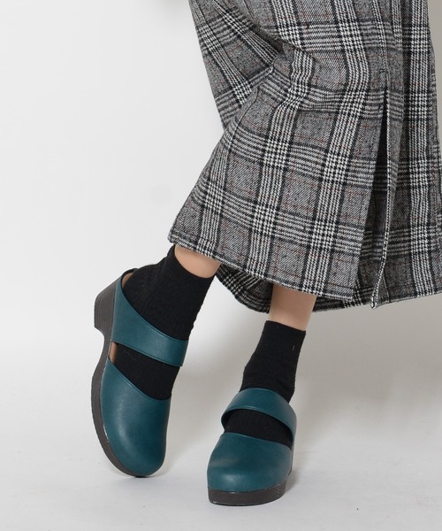 shopnikoniko(ショップニコニコ)の「日本製 厚底ベルトシューズ(サンダル・レディース・ブラック/ダークブラウン/レンガ/グリーン・M/L/S)」の11枚目の写真