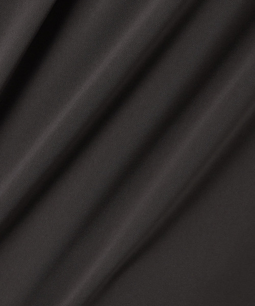 A/C DESIGN BY ALPHA CUBIC(エーシーデザインバイアルファキュービック)の「プリーツスリーブブラウス(シャツ/ブラウス・レディース・ライトグレー/オフホワイト/ブラック・9号/13号/11号)」の17枚目の写真