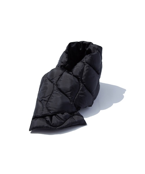 F/CE. （エフシーイー）の「TAION BY F/CE. PACKABLE DOWN SCARF / タイオン By エフシーイー パッカブルダウンスカーフ（マフラー・メンズ・ブラック/ブラウン/セージグリーン/オリーブ/レッド・FREE）」の10枚目の写真