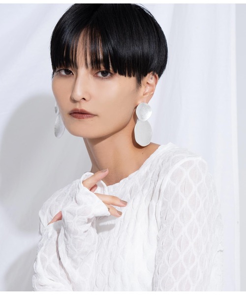 Settimissimo(セッティミッシモ)の「ITALYマットゴールド/シルバー大ぶり丸ピアス(ピアス(両耳用)・レディース・シルバー/ゴールド・FREE)」の6枚目の写真