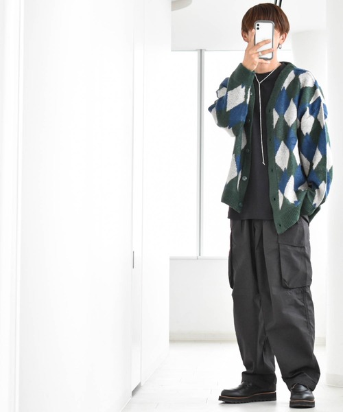 Anytime Songs(エニータイムソングス)の「ジャギー加工ダイヤ柄 バルーンカーディガン(カーディガン/ボレロ・メンズ・ワイン/ブラック/グリーン・MEDIUM/X-LARGE/LARGE)」の9枚目の写真