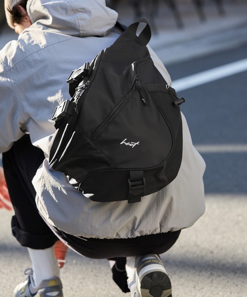 HECT（ヘクト）の「【HECT】Nylon Shoulder Bag / ナイロンワンショルダーバッグ（ショルダーバッグ・メンズ・グレー/ブラック・FREE）」の10枚目の写真