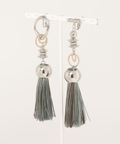 amplis(アンプリス)の「【amplis/アンプリス】with tassel earring / ウィズタッセルイヤリング(イヤリング・レディース・ブロンズ/グレー/ベージュ/ブラック・FREE)」の11枚目の写真