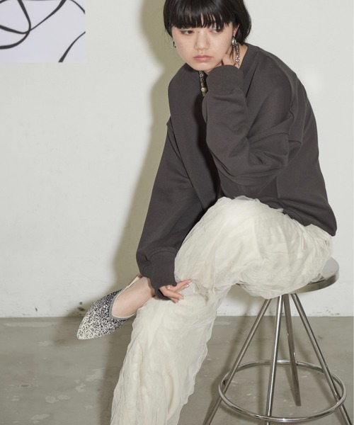 THE YOn（ザヨン）の「ポインテッドトゥ総柄ニットフラット