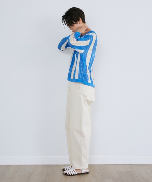 YVON（イヴォン）の「透かし柄キーネックプルオーバー（ニット/セーター・レディース・ブルー/ネイビー・9号）」の5枚目の写真