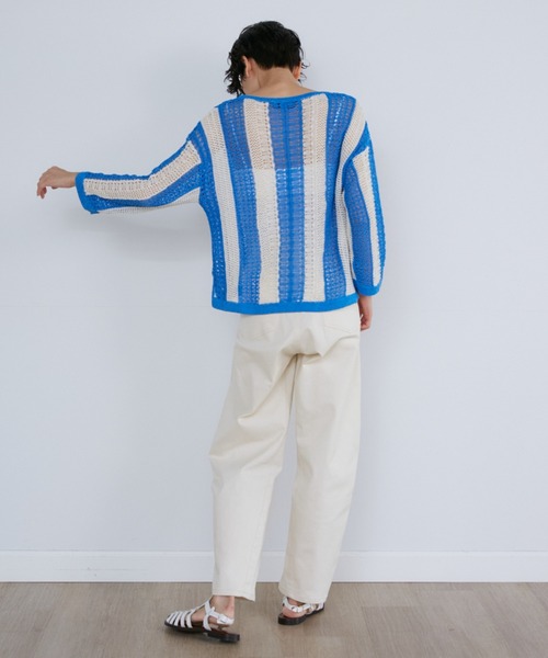 YVON（イヴォン）の「透かし柄キーネックプルオーバー（ニット/セーター・レディース・ブルー/ネイビー・9号）」の6枚目の写真