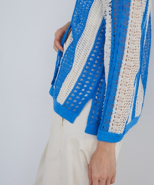 YVON（イヴォン）の「透かし柄キーネックプルオーバー（ニット/セーター・レディース・ブルー/ネイビー・9号）」の9枚目の写真