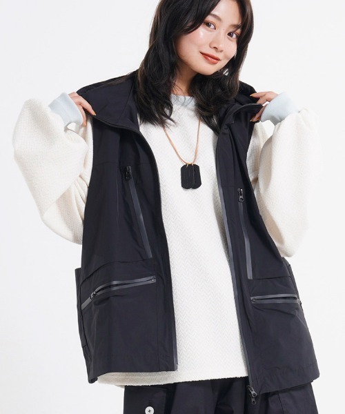 EFFECTEN（エフェクテン）の「mcg3409- Scrap logo hood vest フードベスト（ベスト・メンズ・ブラック・M/L）」の7枚目の写真