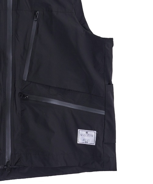 EFFECTEN（エフェクテン）の「mcg3409- Scrap logo hood vest フードベスト（ベスト・メンズ・ブラック・M/L）」の15枚目の写真