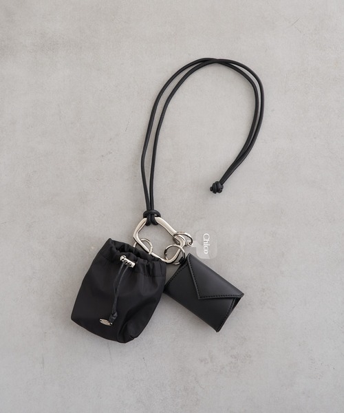 Chico（チコ）の「【2024SS】ナイロンポーチ付スマホショルダー（スマホグッズ・レディース・シルバー/ブラック/アイボリー・FREE）」の10枚目の写真