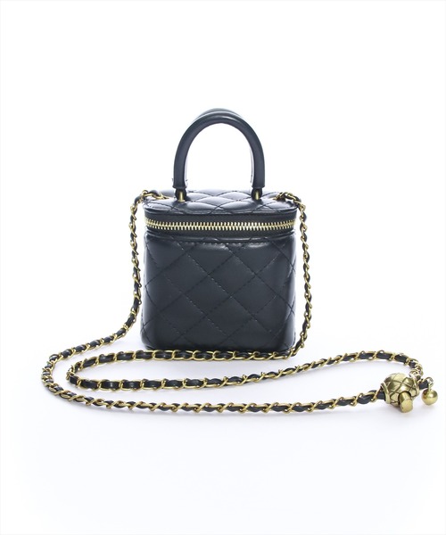 clear(クリア)の「キルティングバニティバッグ≪2024SS≫(ショルダーバッグ・レディース・ブラック/シルバー/オフホワイト・F)」の2枚目の写真