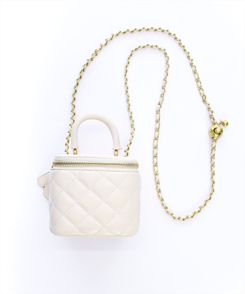 clear(クリア)の「キルティングバニティバッグ≪2024SS≫(ショルダーバッグ・レディース・ブラック/シルバー/オフホワイト・F)」の11枚目の写真
