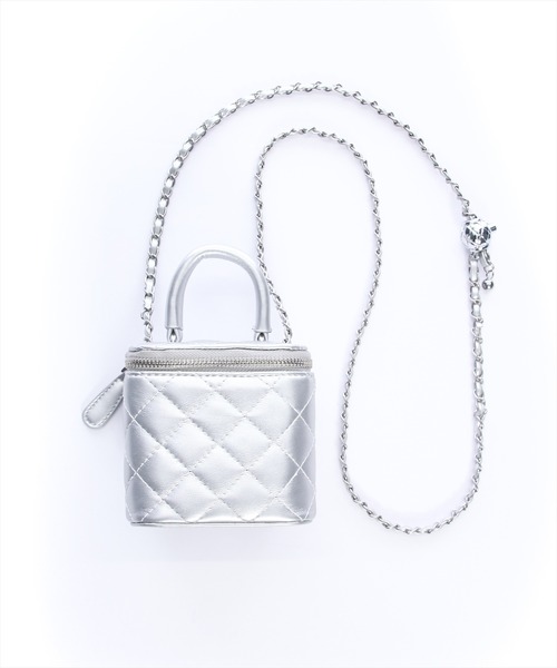 clear(クリア)の「キルティングバニティバッグ≪2024SS≫(ショルダーバッグ・レディース・ブラック/シルバー/オフホワイト・F)」の12枚目の写真