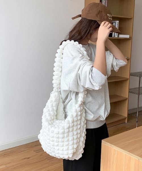 Per sist ence(パーシエンス)の「ポコポコドローコードギャザーハンドルショルダーバッグ(ショルダーバッグ・レディース・ブルー/イエロー/ブラック/ホワイト・FREE)」の13枚目の写真