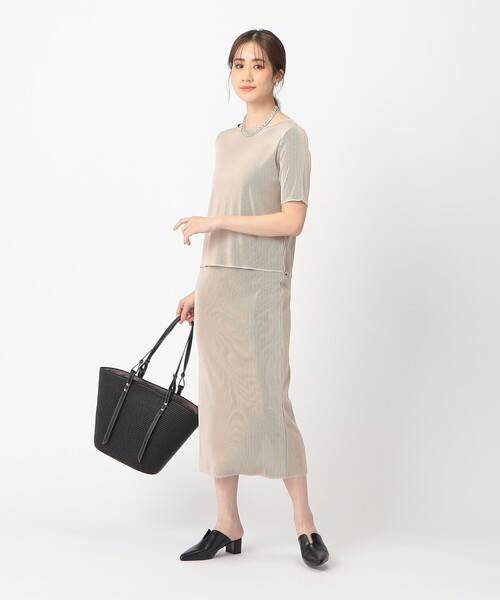 COMME CA ISM（コムサイズム）の「プリーツ カットソー / セットアップ対応（Tシャツ/カットソー・レディース・ベージュ/チャコール/ブラック・LARGE/MEDIUM）」の14枚目の写真