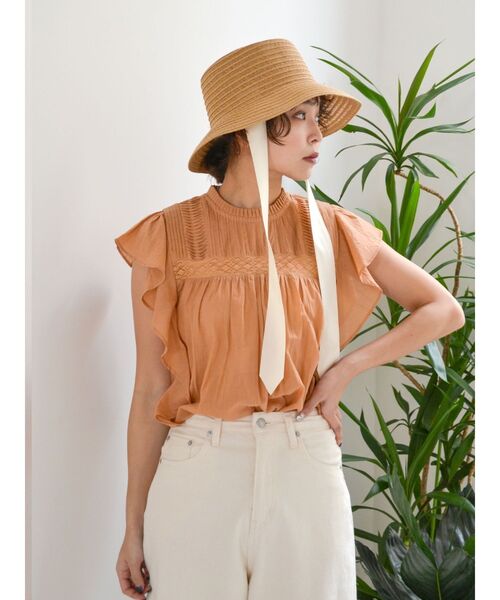 Ungrid（アングリッド）の「コットンノースリフリルブラウス（シャツ/ブラウス・レディース・ブラック/オフホワイト/オレンジ・FREE）」の12枚目の写真