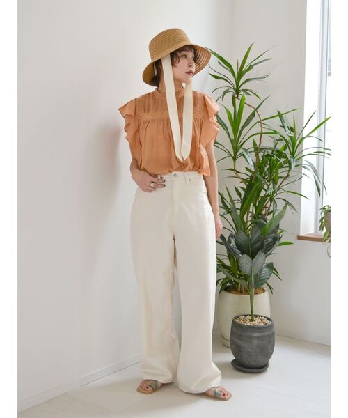 Ungrid（アングリッド）の「コットンノースリフリルブラウス（シャツ/ブラウス・レディース・ブラック/オフホワイト/オレンジ・FREE）」の5枚目の写真