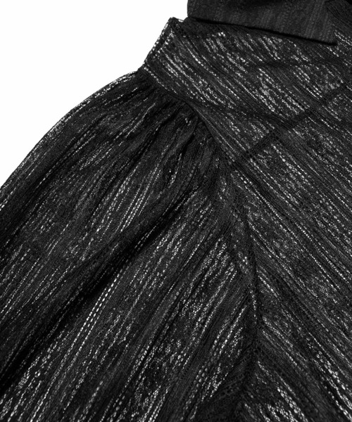 PUNYUS(プニュズ)の「パフスリーブレースシャツ(シャツ/ブラウス・レディース・ブラック/ホワイト/グレー・1/2/3/4)」の13枚目の写真