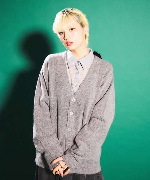 PUNYUS(プニュズ)の「パフスリーブレースシャツ(シャツ/ブラウス・レディース・ブラック/ホワイト/グレー・1/2/3/4)」の21枚目の写真