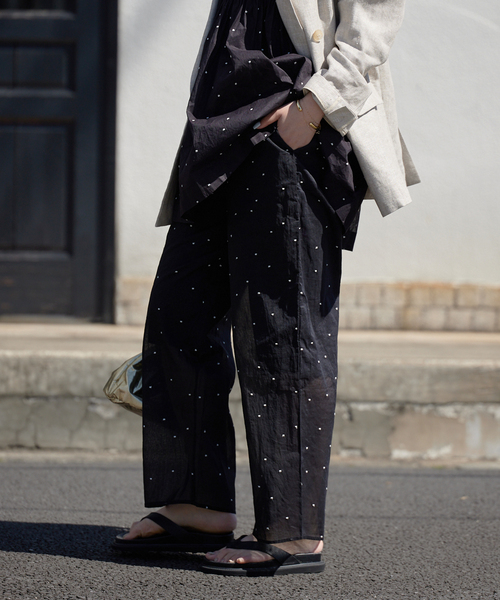 SLOBE IENA（スローブイエナ）の「ドット刺しゅうパンツ（その他